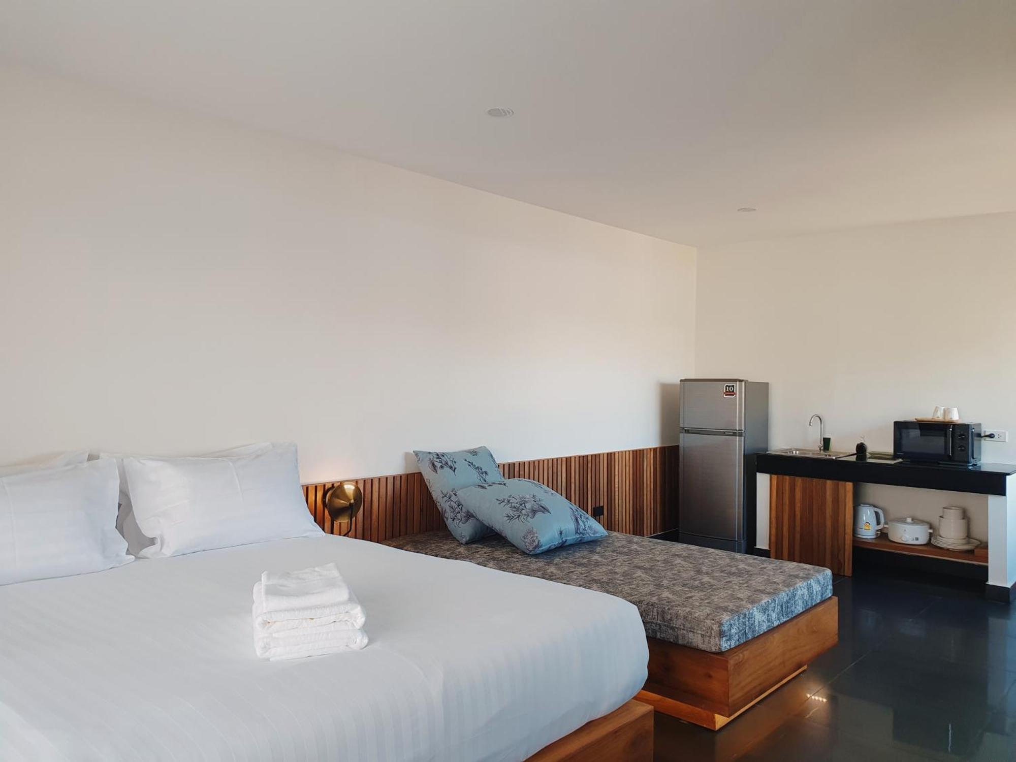 The Sila Suites - Intrawarorot Chiang Mai Buitenkant foto