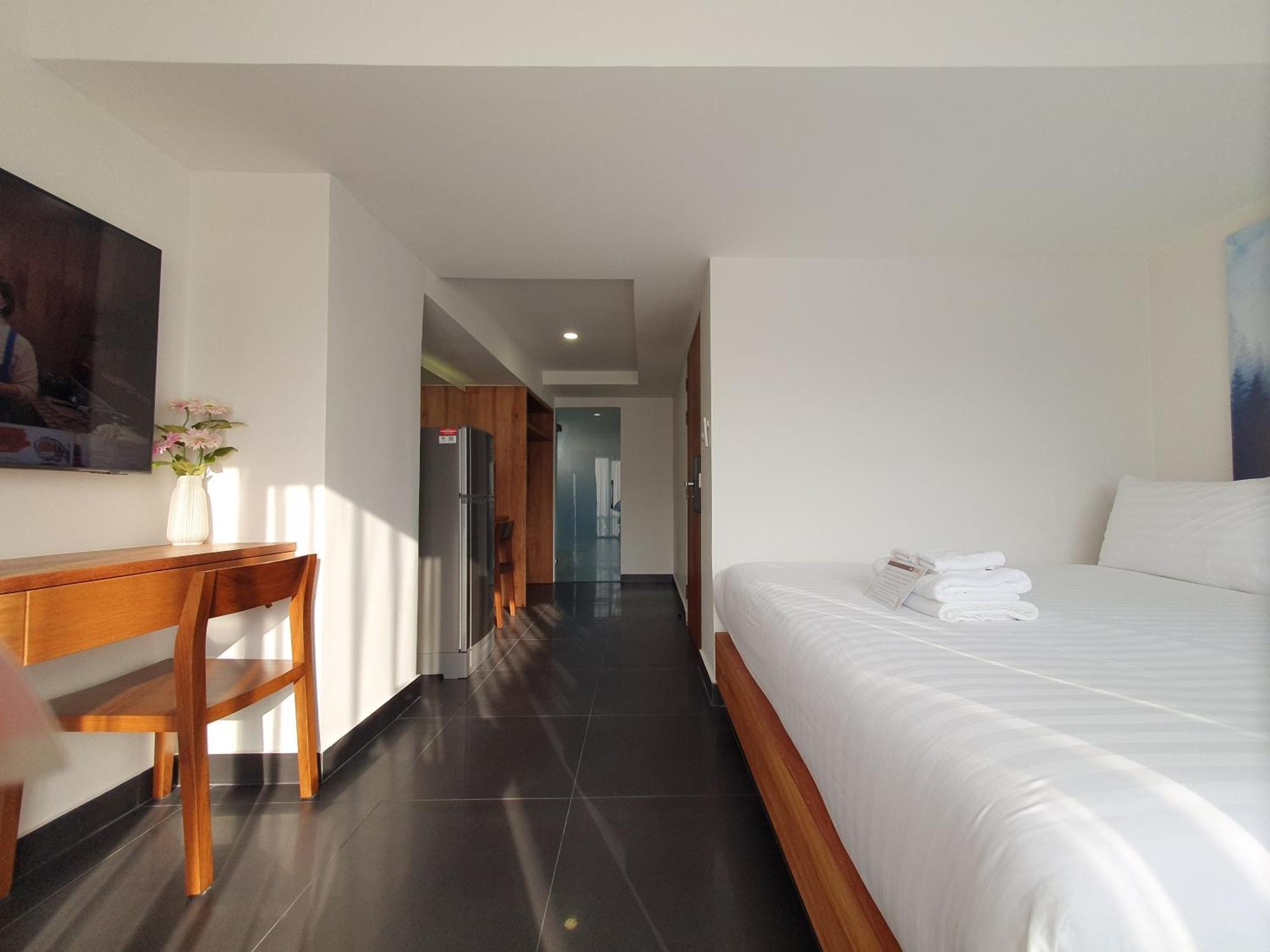 The Sila Suites - Intrawarorot Chiang Mai Buitenkant foto