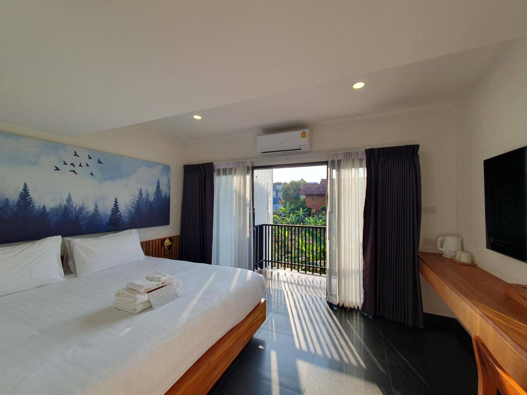 The Sila Suites - Intrawarorot Chiang Mai Buitenkant foto